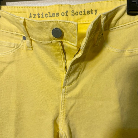 NWT Articles of Society Yellow Cropped Skinny Jeans, Size 25 - Picture 2 of 5